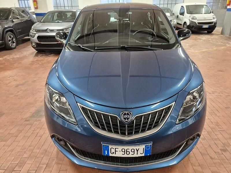Usata Lancia Ypsilon Silver 69 CV (50 kW) 2021 Blu Utilitaria