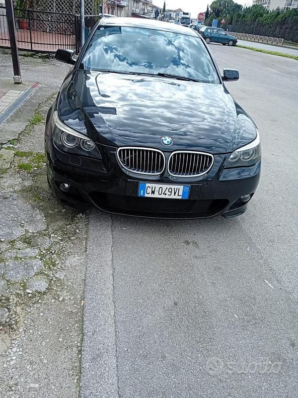 Usata BMW 545 333 CV (244 kW) 2005 Nero Berlina
