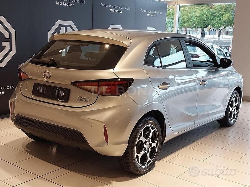 Usata MG MG3 Comfort 194 CV (142 kW) 2024 Grigio Utilitaria