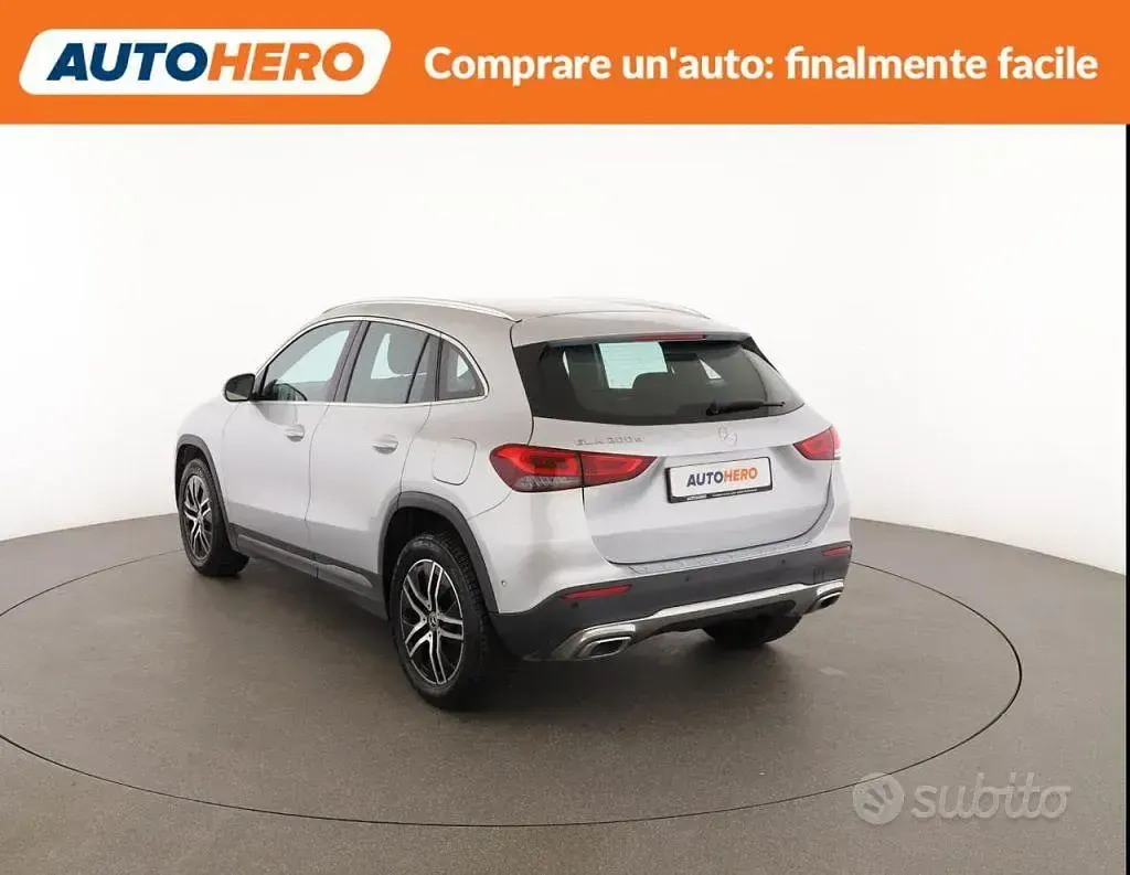 Usata Mercedes GLA200 Premium 150 CV (110 kW) 2020 Grigio SUV
