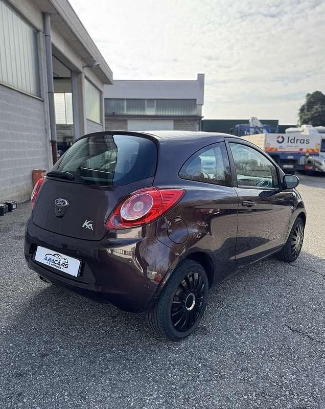 Usata Ford Ka Titanium 69 CV (50 kW) 2010 Grigio Utilitaria