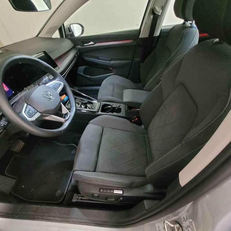 Usata VW Golf VIII Style 131 CV (96 kW) 2023 Argento Berlina