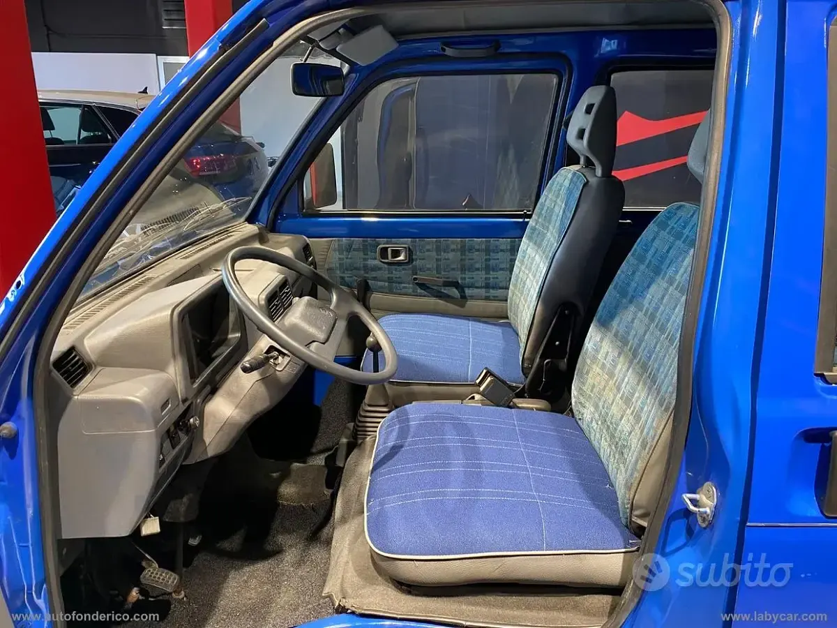 Usata Piaggio Porter 45 CV (33 kW) 1995 Blu Berlina
