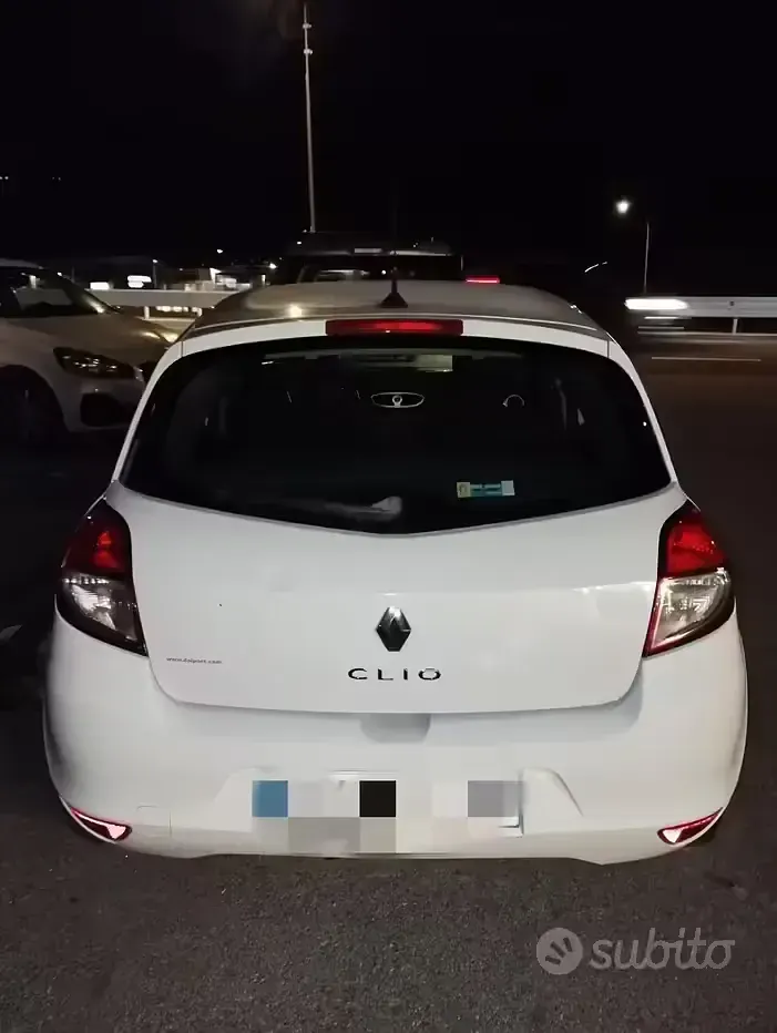 Usata Renault Clio II 75 CV (55 kW) 2009 Bianco Utilitaria