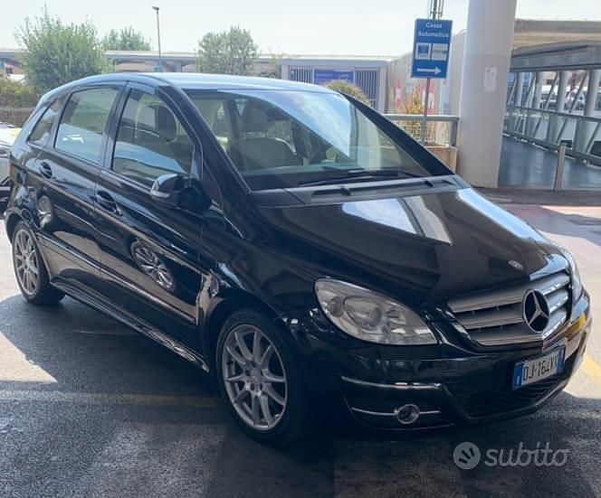 Usata Mercedes B200 2008 Nero Monovolume