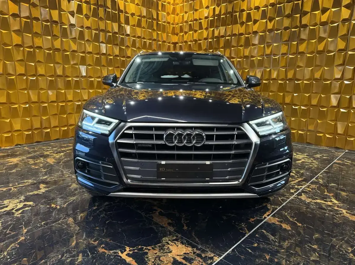 Usata Audi Q5 Business 190 CV (139 kW) 2019 Blu/azzurro SUV