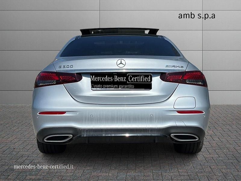 Usata Mercedes E300 Premium Plus 306 CV (225 kW) 2020 Argento Berlina