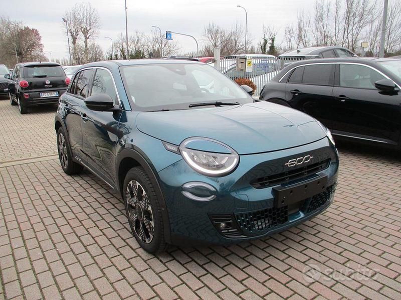 Usata Fiat 600 La Prima 101 CV (74 kW) 2025 Verde SUV