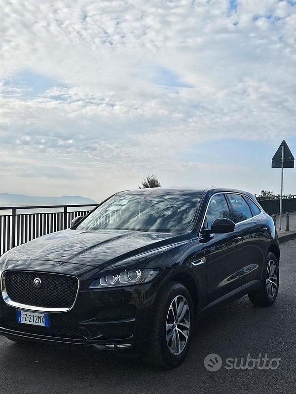 Usata Jaguar F-Pace Prestige 180 CV (132 kW) 2019 Nero SUV