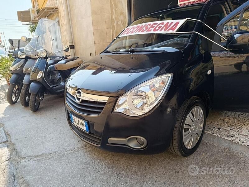 Nero Usata 2012 Opel Agila Enjoy Monovolume | 4999 € (Buon prezzo) - Immagine 1/4