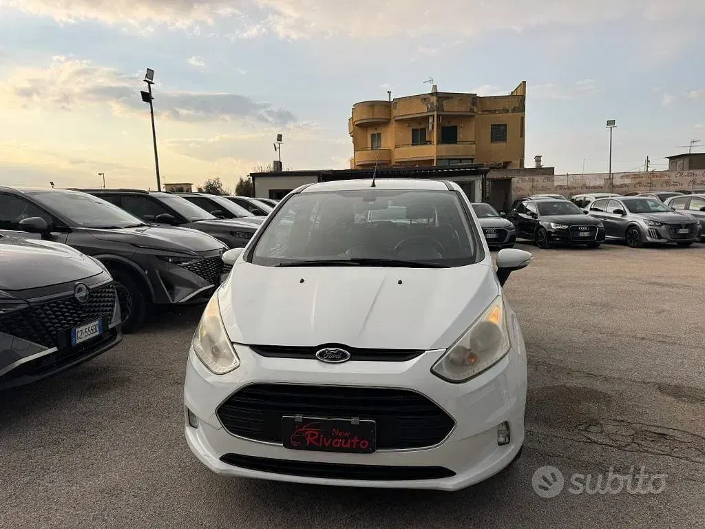 Usata Ford B-MAX Titanium 75 CV (55 kW) 2015 Bianco Monovolume