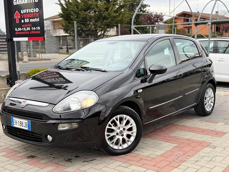 Usata Fiat Punto Evo Dynamic 75 CV (55 kW) 2011 Nero Utilitaria