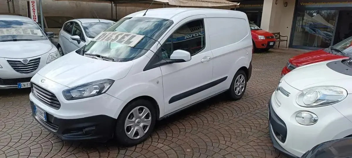 Usata Ford Transit Courier 100 CV (73 kW) 2018 Bianco Furgone