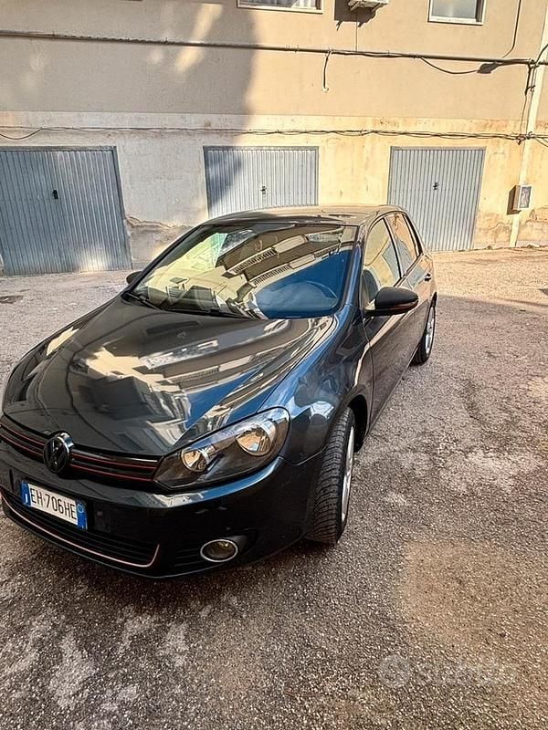 Usata VW Golf VI 140 CV (102 kW) 2011 Blu Utilitaria