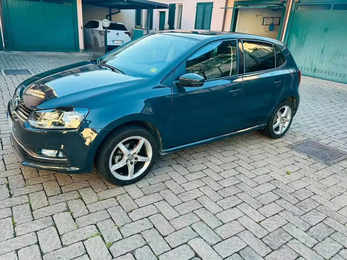 Usata VW Polo 75 CV (55 kW) 2016 Grigio Berlina