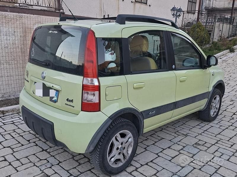 Usata Fiat Panda 4x4 Climbing 60 CV (44 kW) 2005 Verde Utilitaria