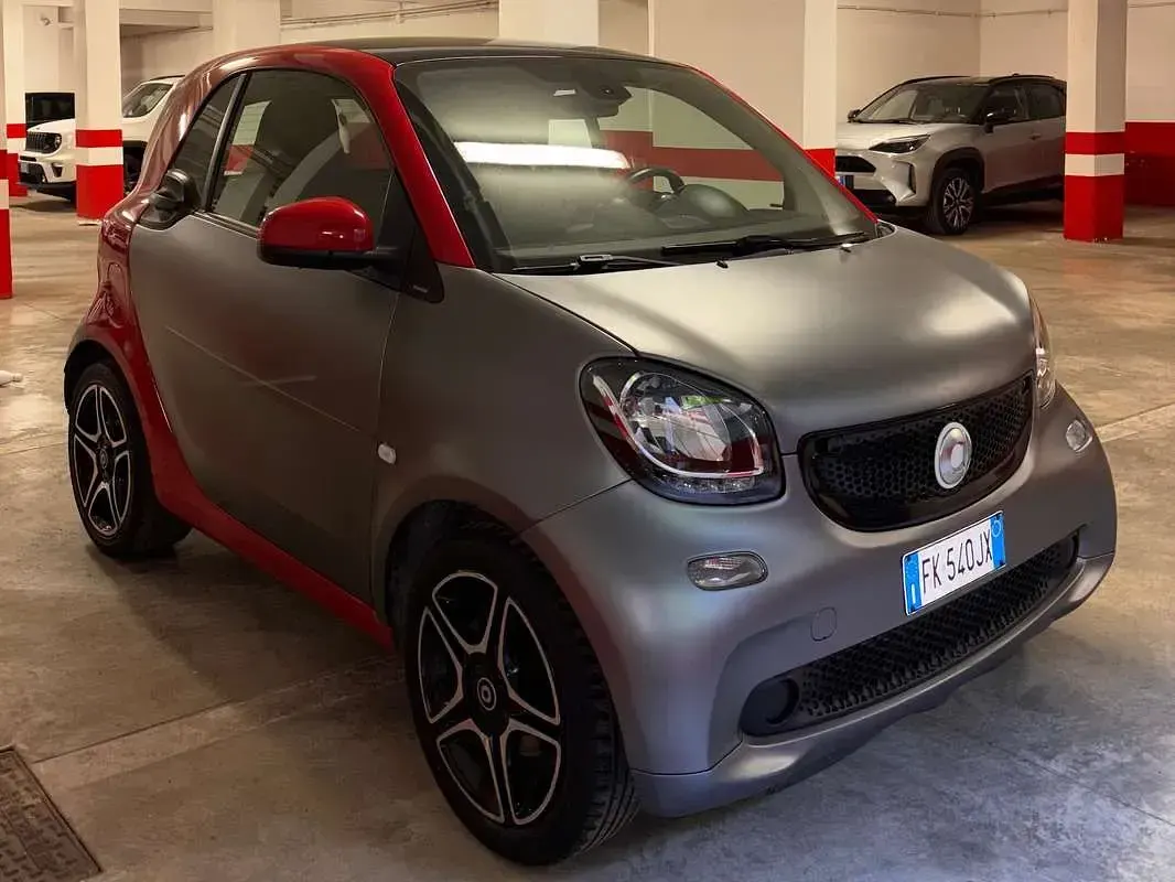 Usata Smart ForFour Passion 90 CV (66 kW) 2017 Grigio Utilitaria
