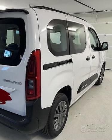 Usata Citroën Berlingo 110 CV (80 kW) 2023 Bianco Monovolume