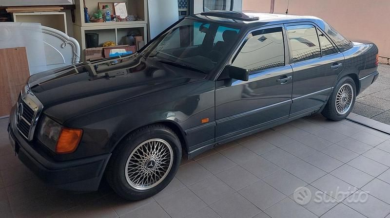 Usata Mercedes E200 122 CV (89 kW) 1989