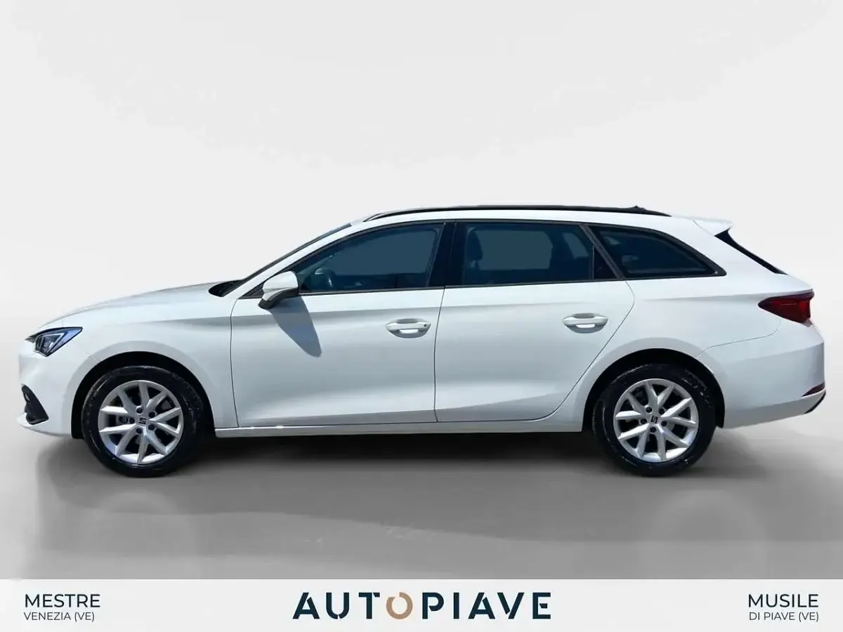 Usata Seat Leon Business 110 CV (80 kW) 2022 Bianco Station wagon
