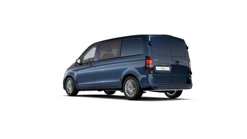 Nuova Mercedes Vito 136 CV (100 kW) 2026 Blu/azzurro Furgone