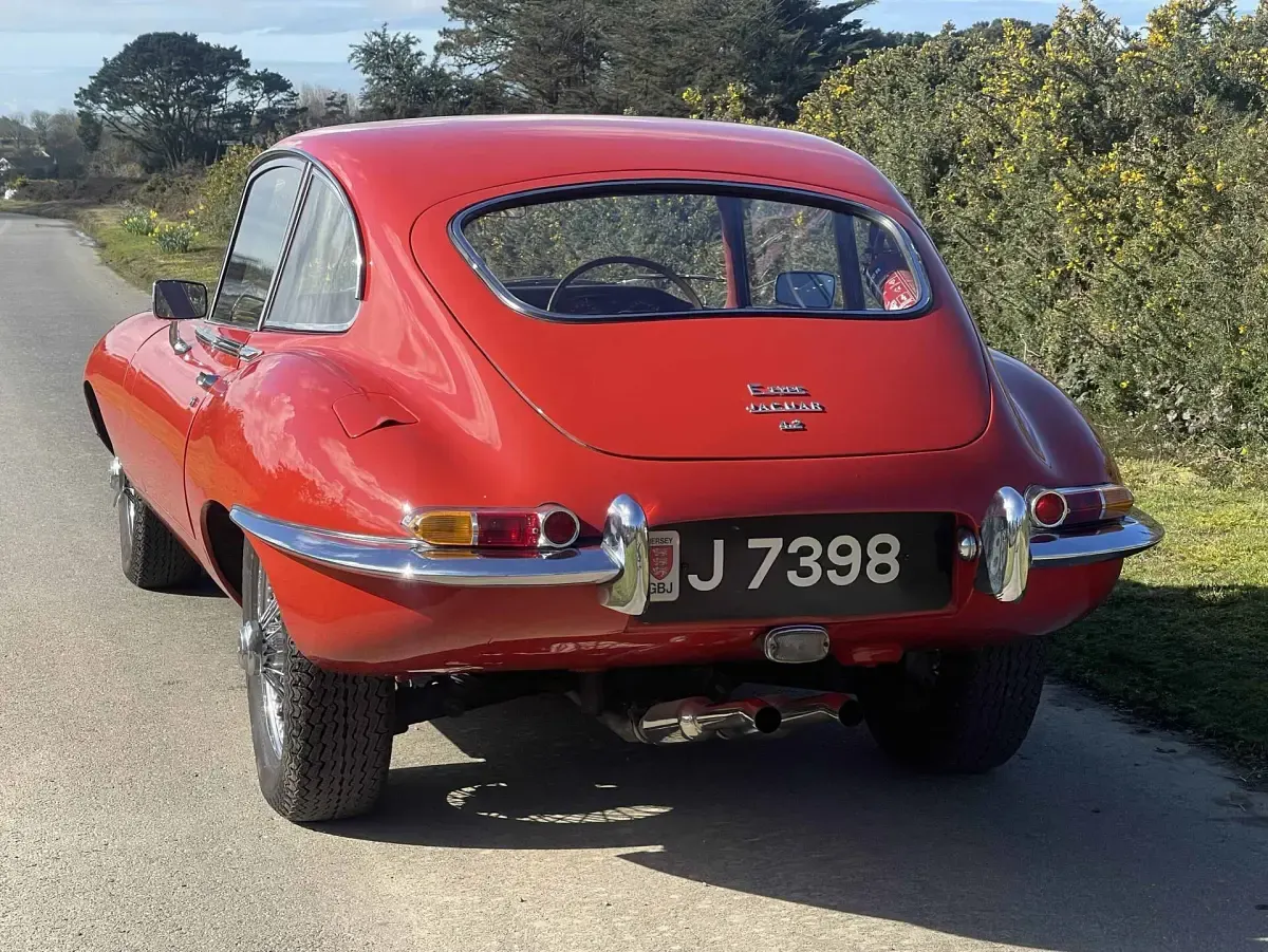 Usata Jaguar E-Type 269 CV (197 kW) 1966 Rosso Coupé