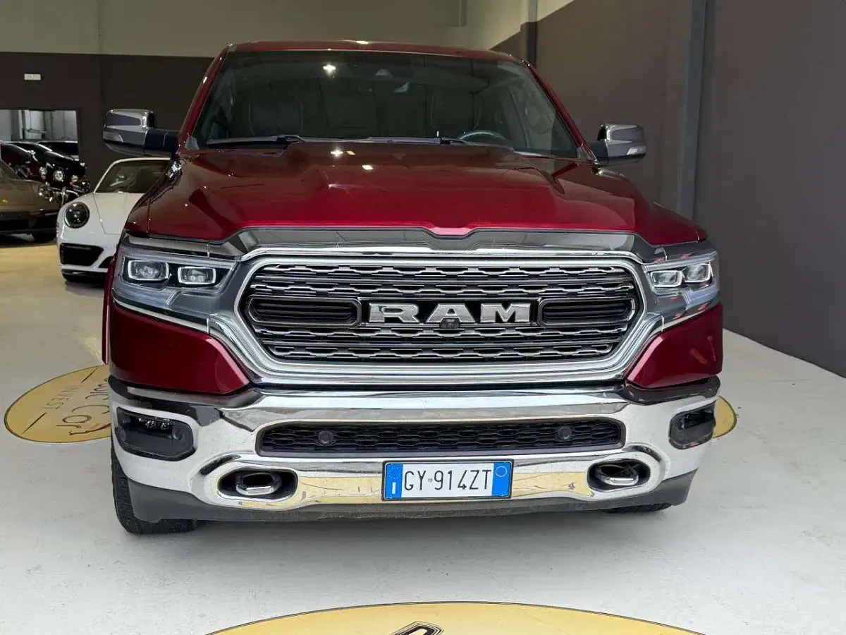 Usata RAM 1500 265 CV (194 kW) 2022 Rosso Pick-up