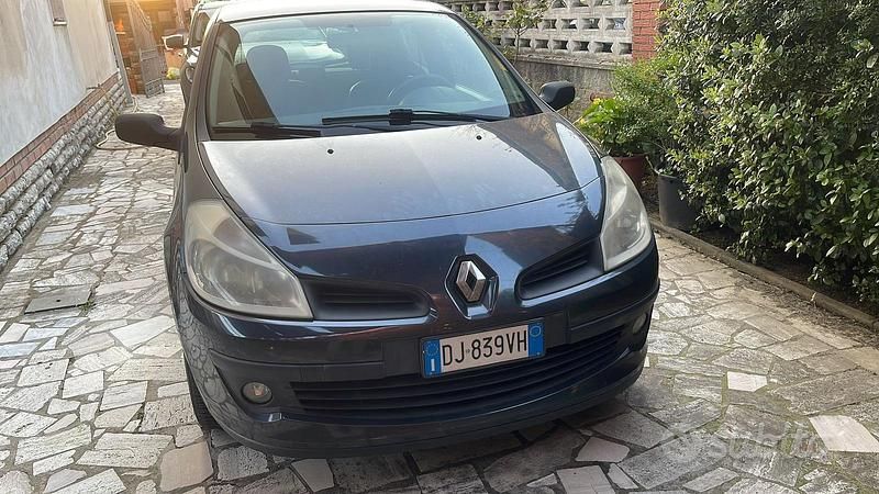 Usata Renault Clio II 2007 Berlina