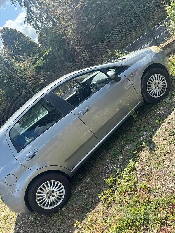 Usata Fiat Punto Evo Dynamic 77 CV (56 kW) 2009 Grigio Utilitaria