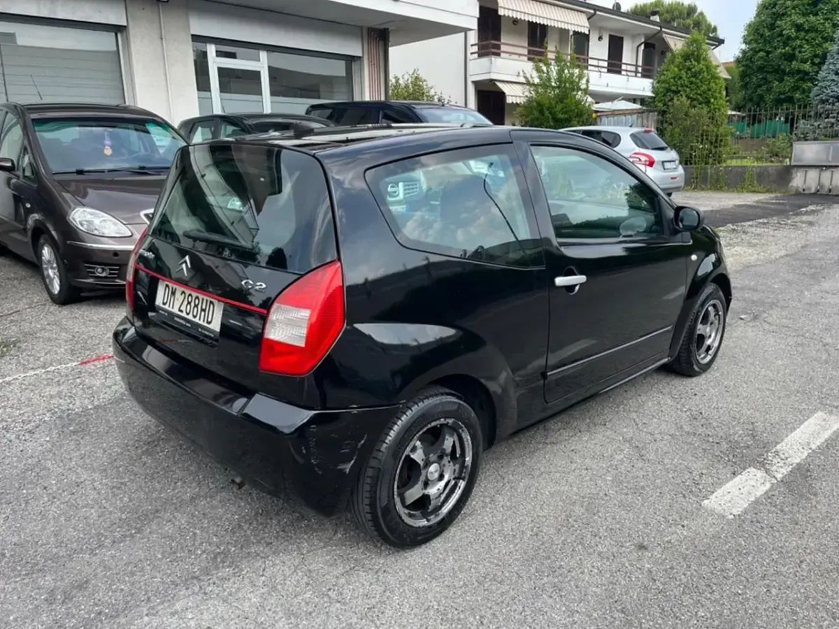Usata Citroën C2 Exclusive 73 CV (53 kW) 2008 Nero Utilitaria