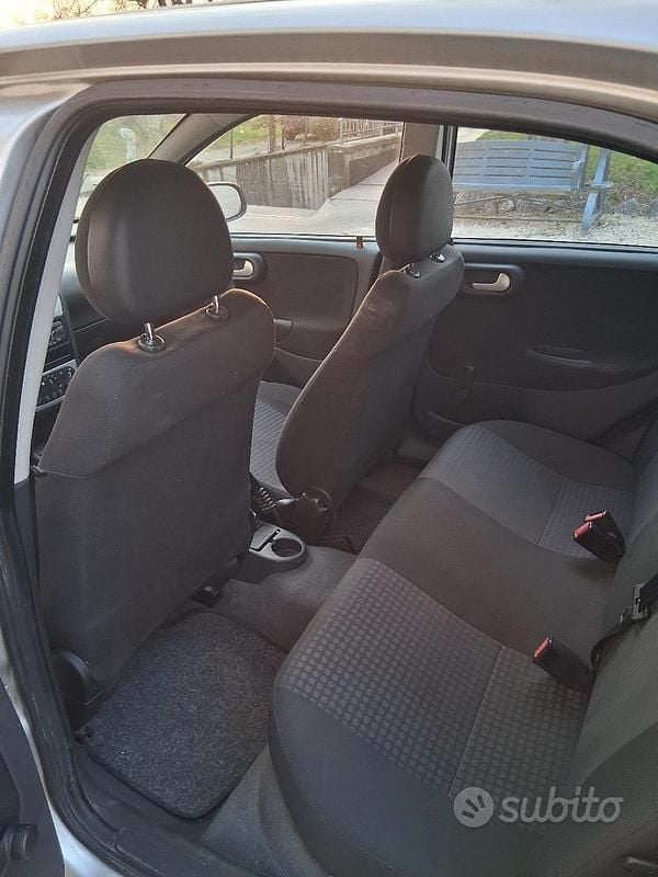 Usata Opel Corsa 2006 Utilitaria