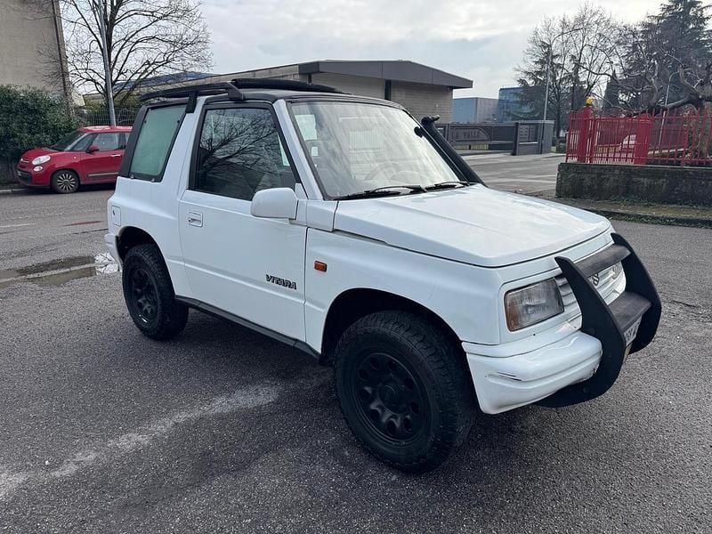 Usata Suzuki Vitara 97 CV (71 kW) 1995 Bianco SUV
