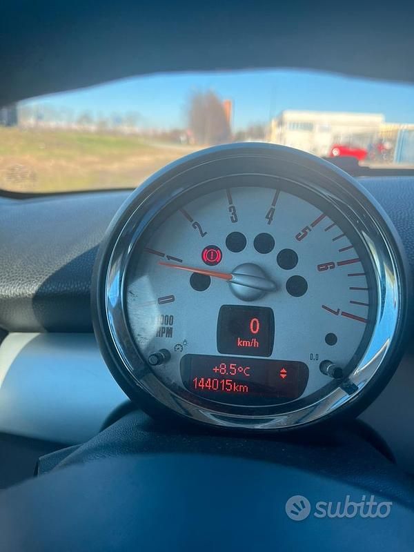 Usata Mini One D 90 CV (66 kW) 2011 Verde Utilitaria