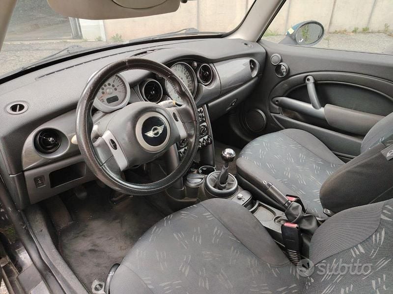 Usata Mini One D 75 CV (55 kW) 2005 Nero Utilitaria