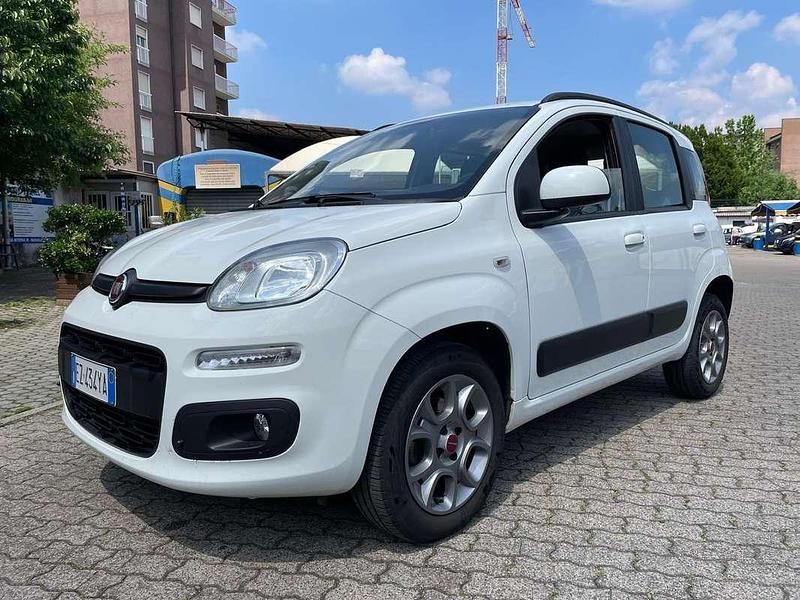Usata Fiat Panda Lounge 84 CV (61 kW) 2015 Bianco Utilitaria