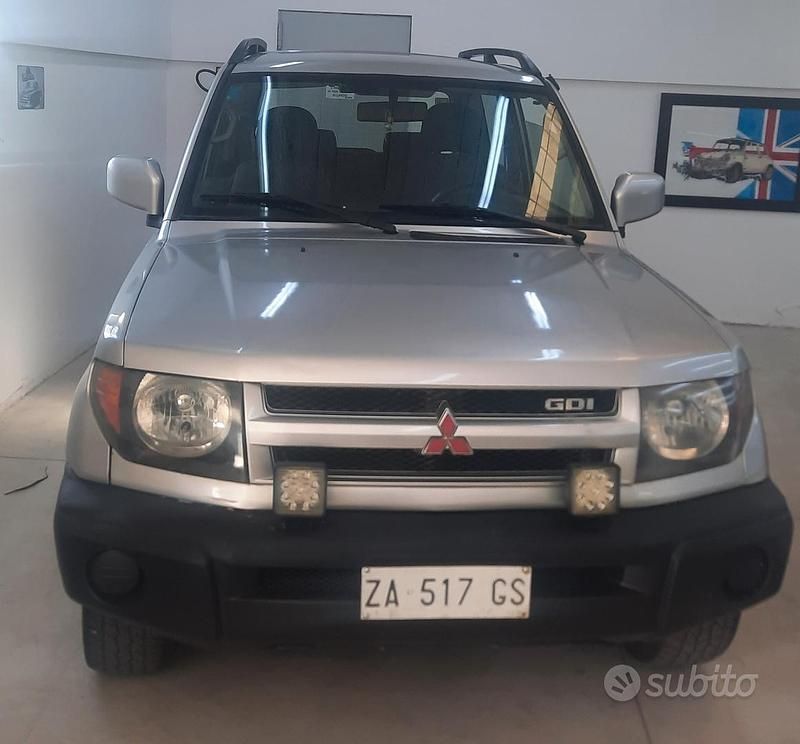 Usata Mitsubishi Pajero 120 CV (88 kW) 2000 Grigio SUV