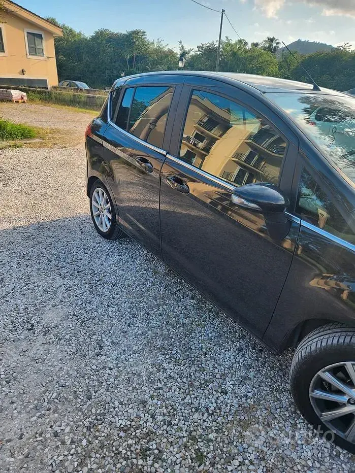 Usata Ford B-MAX 75 CV (55 kW) 2017 Nero Monovolume