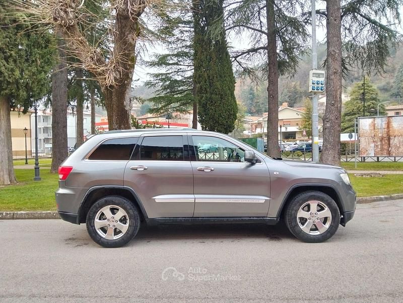 Usata Jeep Grand Cherokee 241 CV (177 kW) 2011 Marrone SUV