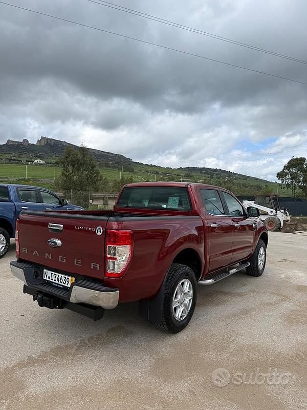 Usata Ford Ranger Limited 150 CV (110 kW) 2014 Rosso Pick-up