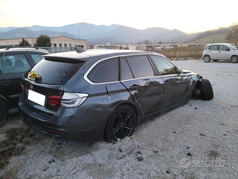 Usata BMW 318 2016 Grigio Station wagon