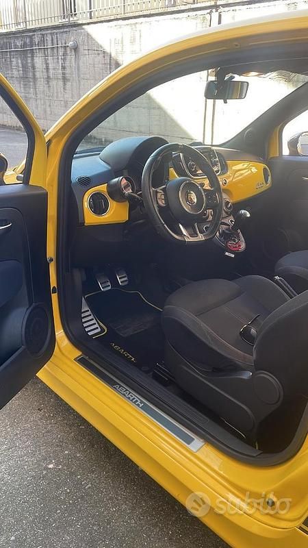 Usata Abarth 595 145 CV (106 kW) 2018 Giallo Utilitaria