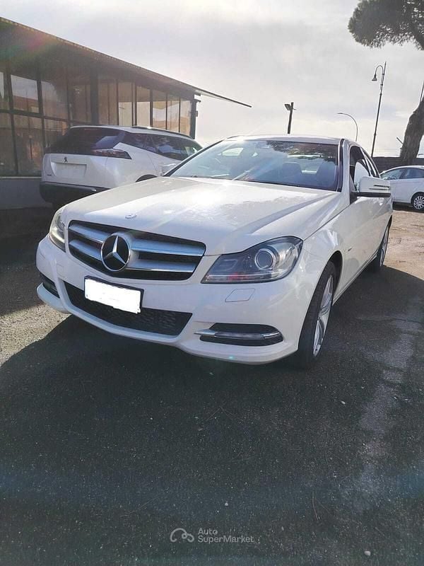 Bianco Usata 2012 Mercedes C220 Avantgarde Tre volumi | 9499 € (Super prezzo) - Immagine 1/4