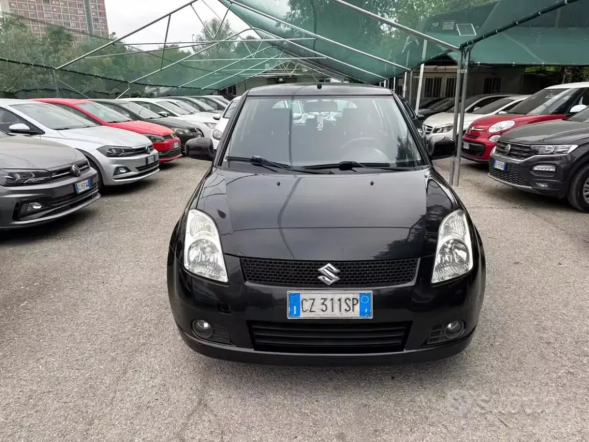 Usata Suzuki Swift GL 69 CV (50 kW) 2007 Nero Utilitaria