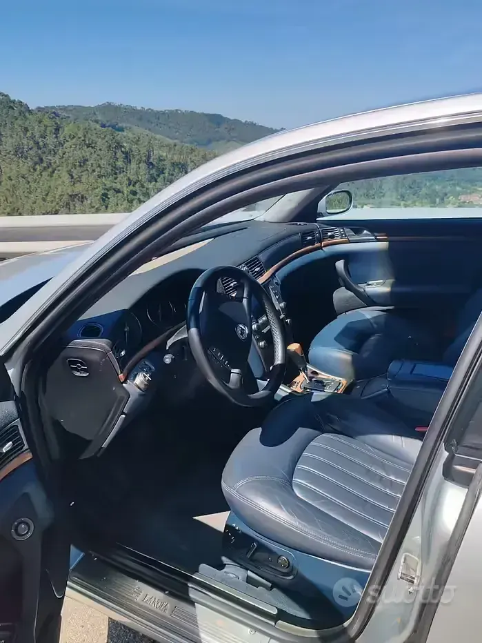 Usata Lancia Thesis 230 CV (169 kW) 2005 Grigio Berlina