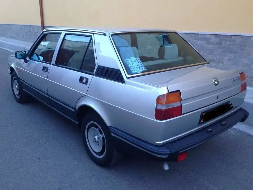 Usata Alfa Romeo Giulietta 109 CV (80 kW) 1983 Berlina
