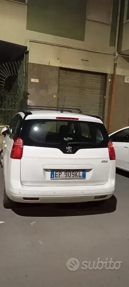 Usata Peugeot 5008 112 CV (82 kW) 2013 Bianco Monovolume