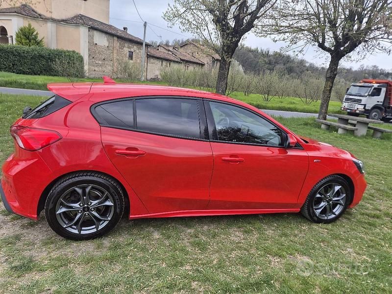 Usata Ford Focus ST-Line 125 CV (91 kW) 2019 Rosso Berlina