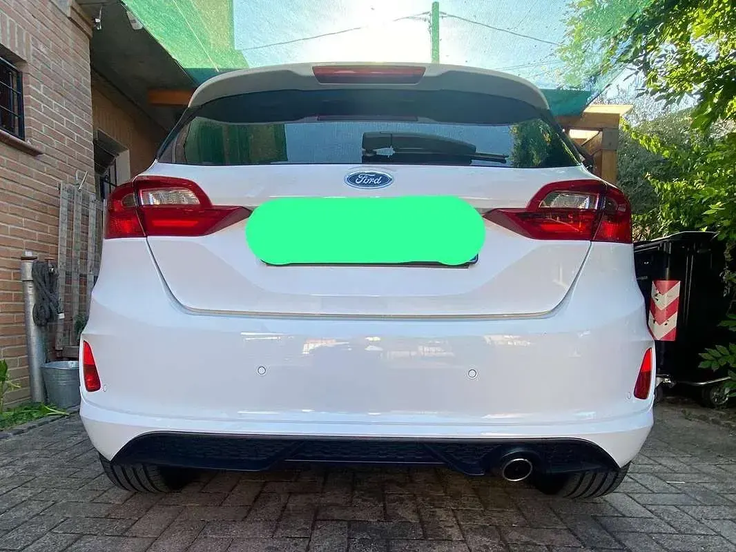 Usata Ford Fiesta ST-Line 86 CV (63 kW) 2018 Bianco Utilitaria
