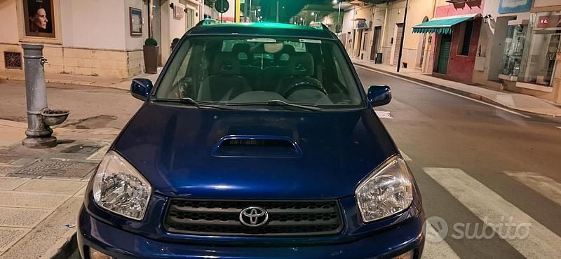 Usata Toyota RAV4 128 CV (94 kW) 2002 Blu SUV
