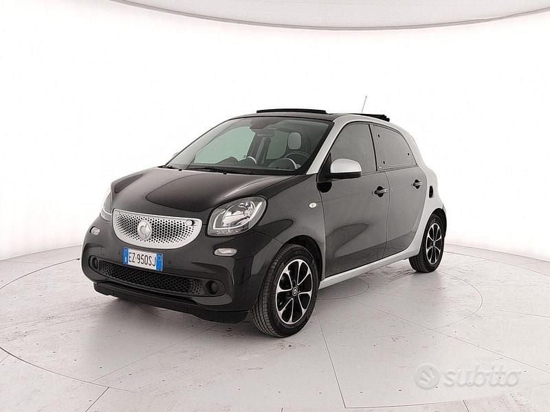 Usata Smart ForFour Passion 71 CV (52 kW) 2015 Nero Utilitaria